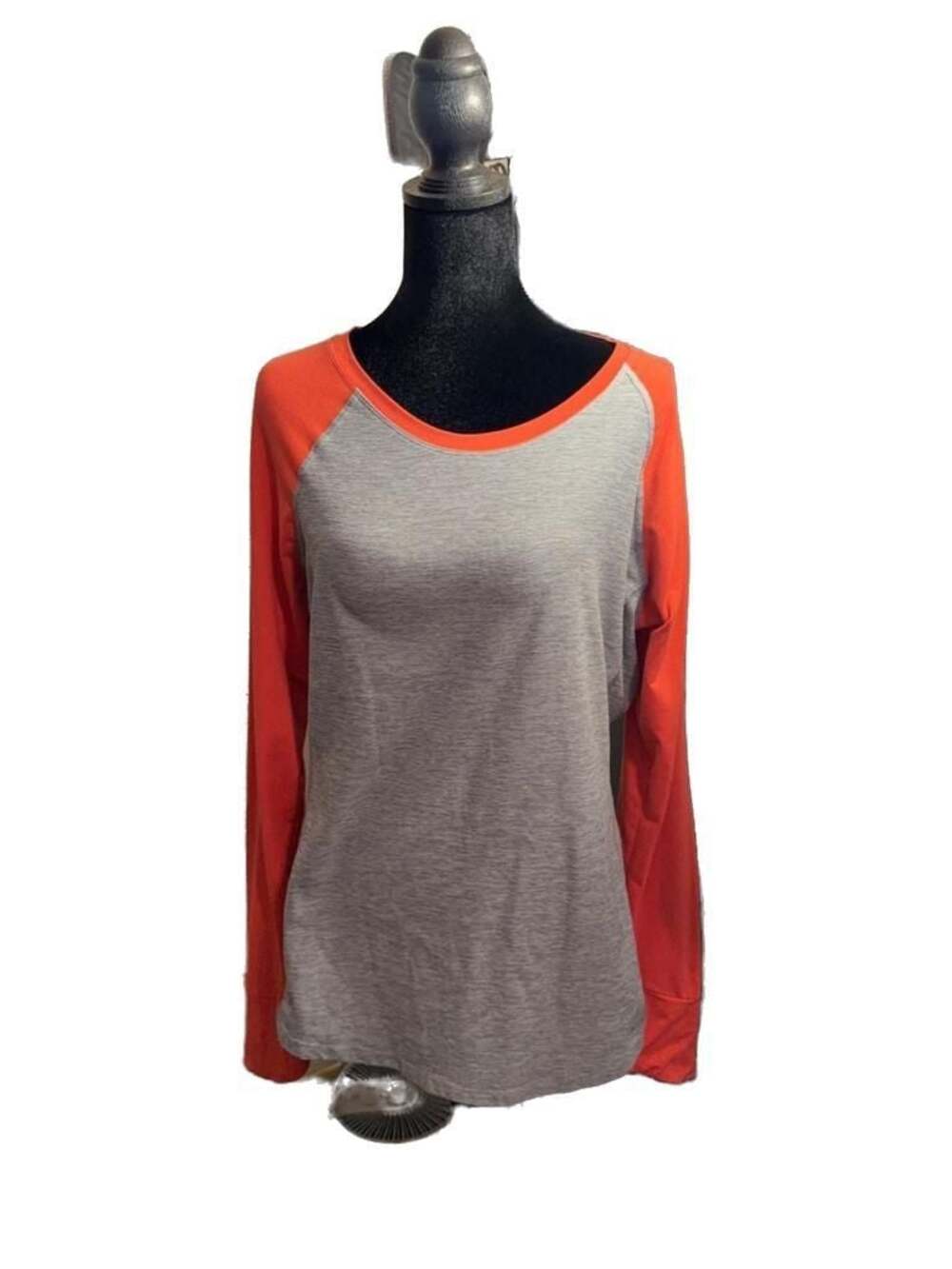 The North Face Women's Long Sleeve Raglan Thumbhole Shirt Gray Orange Size L